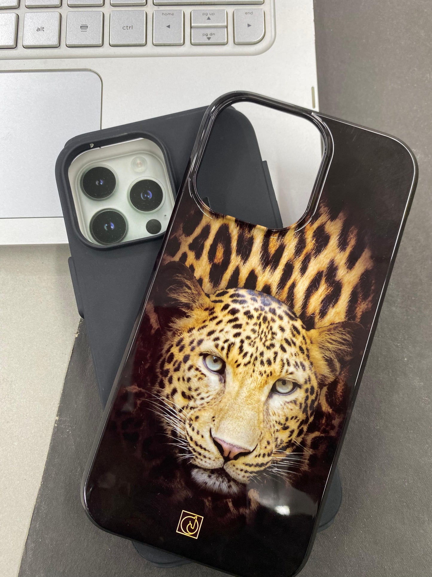 GENISS Premium Leopard Case for iPhone 14 Pro Max