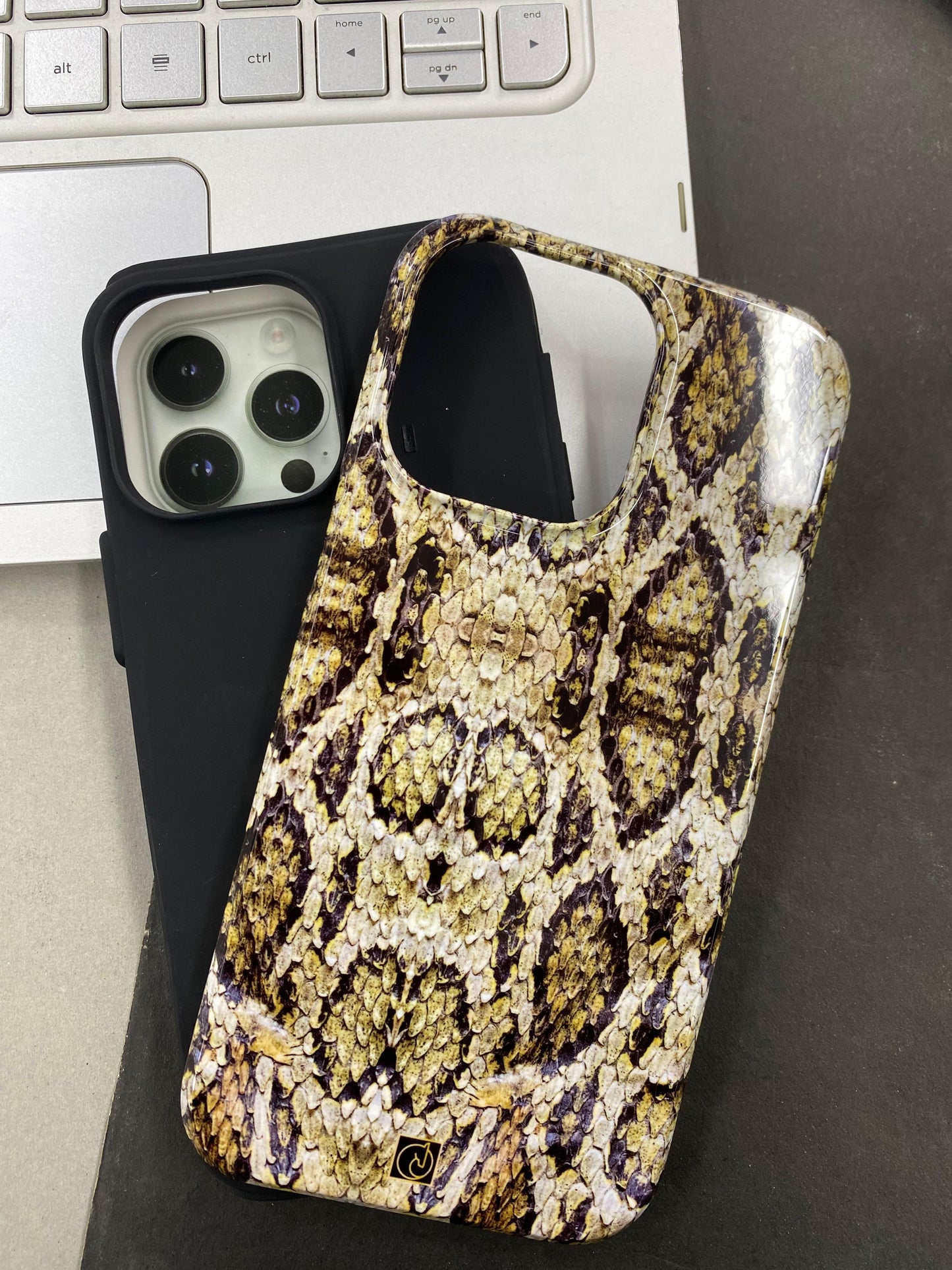 GENISS Premium Leopard Case for iPhone 14 Pro Max
